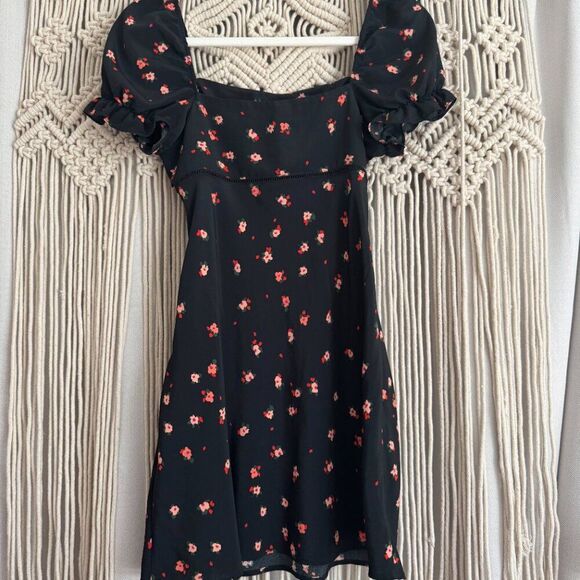Topshop Black Floral Mini Dress – Size 4 – EUC – Perfect Spring-to-Summer Style - Picture 4 of 4